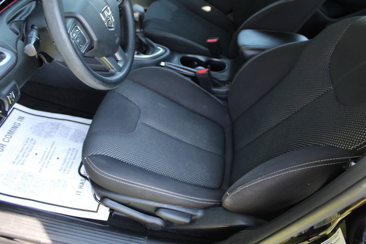 Used 2015 Dodge Dart SXT FWD image 18
