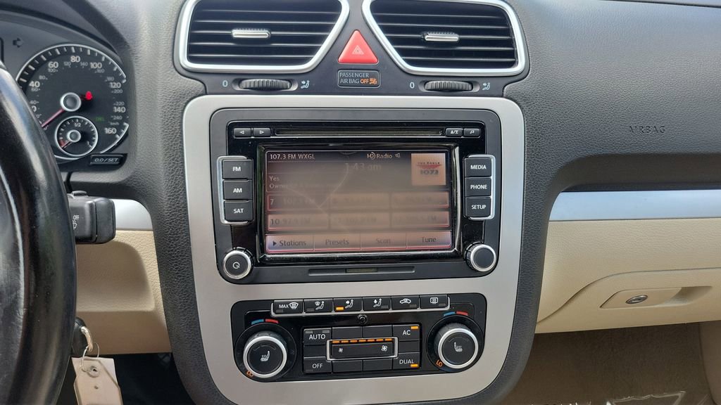 Used 2012 Volkswagen Eos Komfort FWD image 20