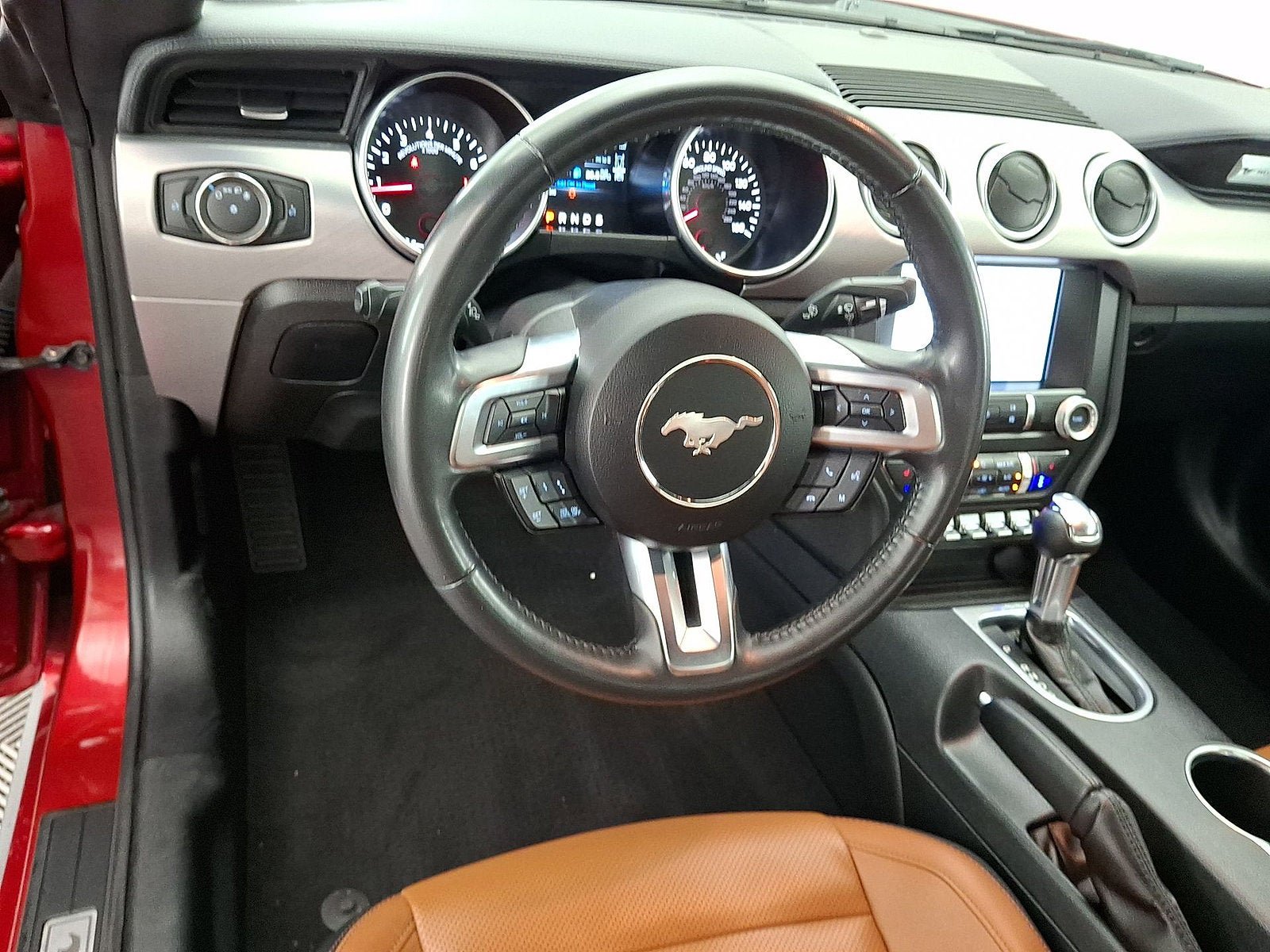 Used 2022 Ford Mustang Premium w/ Ford Safe & Smart Package RWD image 13