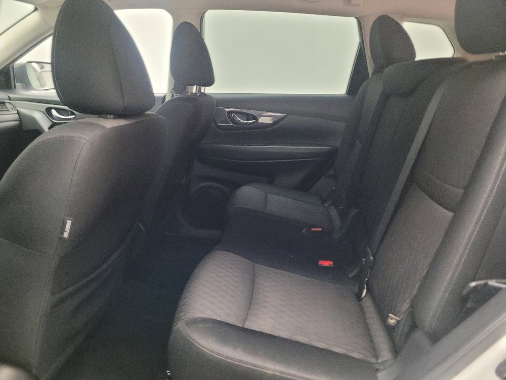 Used 2020 Nissan Rogue SV AWD/4WD image 18