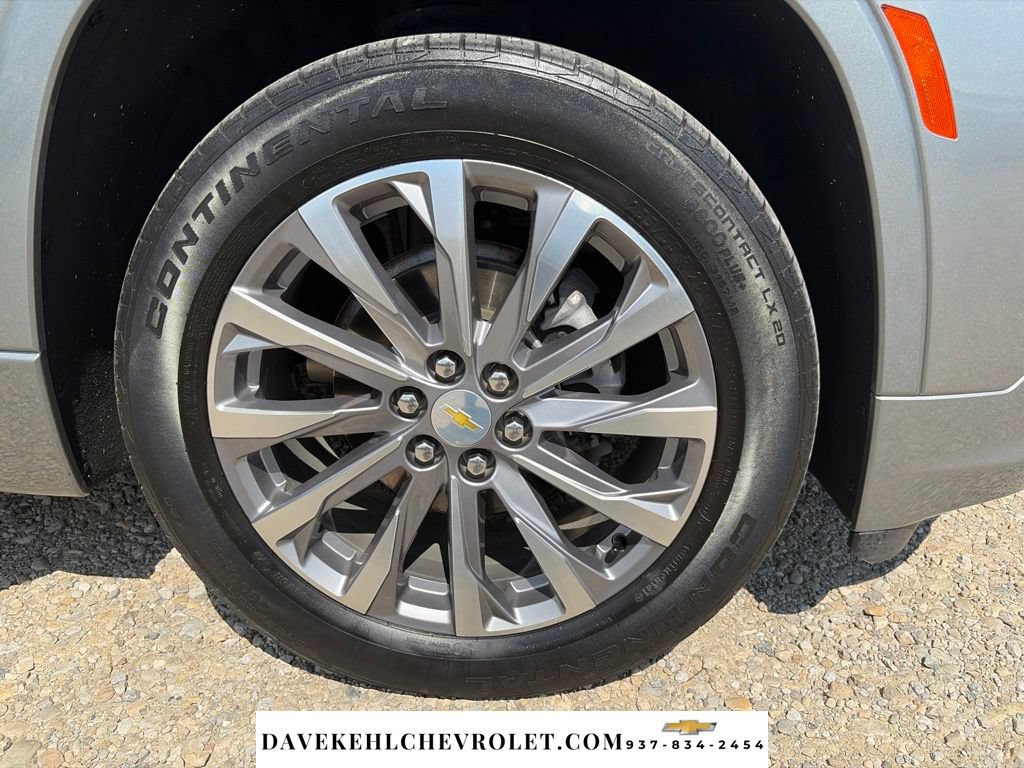 Used 2023 Chevrolet Traverse Premier AWD/4WD image 35