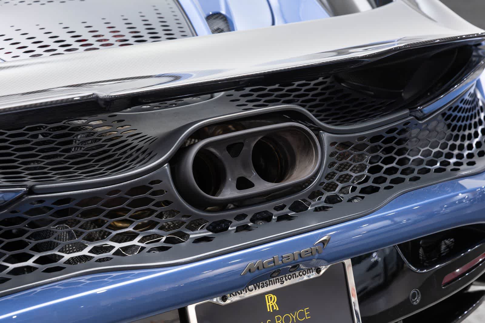 Used 2026 McLaren 750S Spider RWD image 43