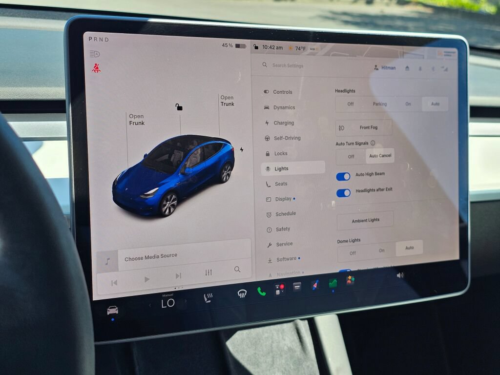 Used 2021 Tesla Model Y Long Range AWD/4WD image 34