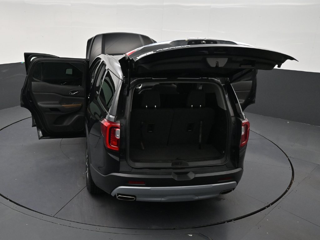 Used 2023 GMC Acadia SLE FWD image 32