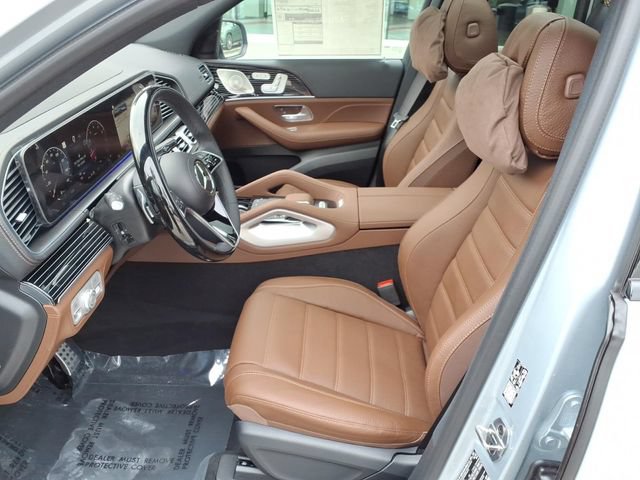 New 2026 Mercedes-Benz GLS 580 4MATIC image 13