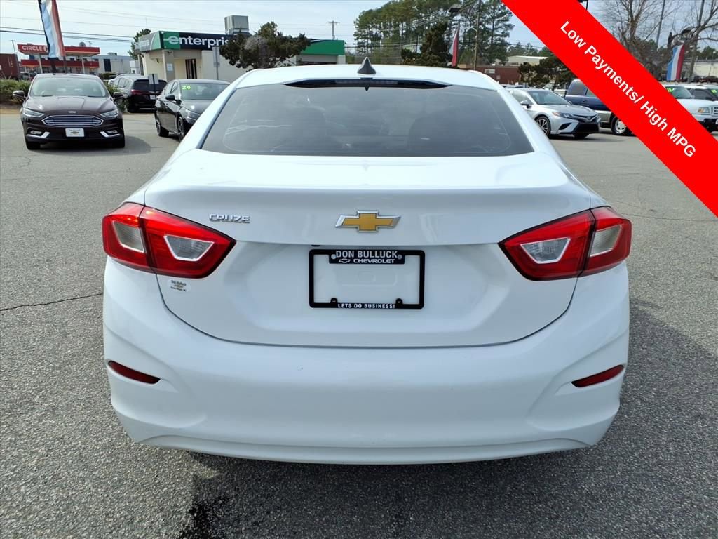 Used 2018 Chevrolet Cruze LS w/ LS Fleet Convenience Package image 4