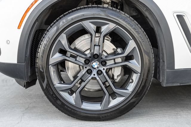 Used 2019 BMW X5 xDrive40i w/ Premium Package 2 AWD/4WD image 17