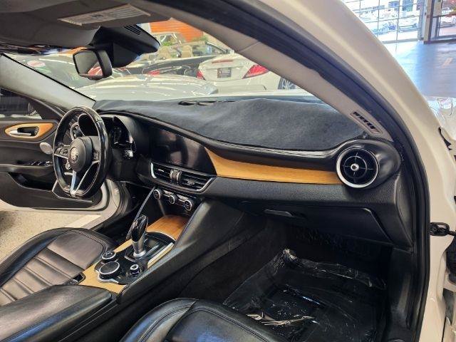 Used 2017 Alfa Romeo Giulia Ti w/ TI Lusso Light Wood Package AWD/4WD image 10