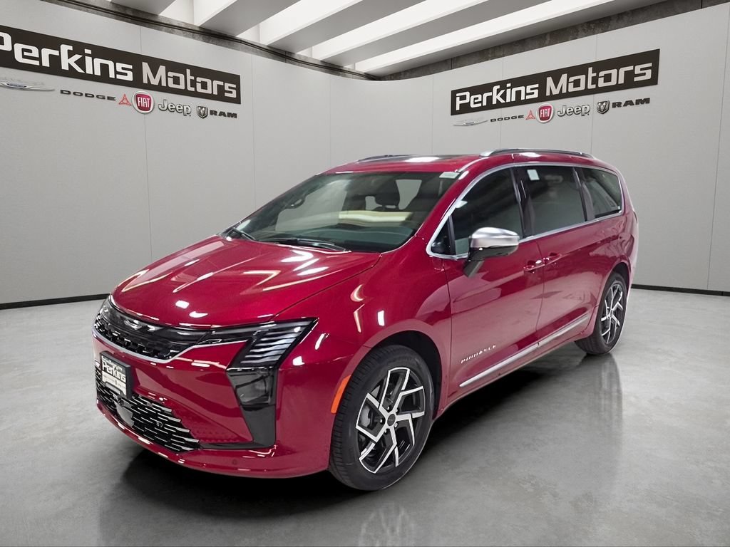 New 2027 Chrysler Pacifica Pinnacle w/ Theater Group