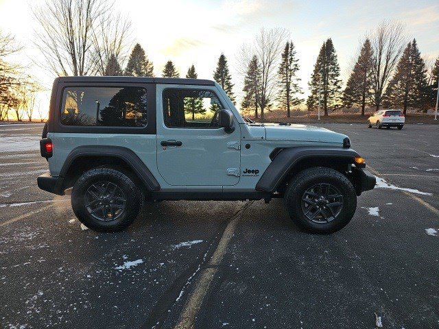 Used 2024 Jeep Wrangler Sport S image 7