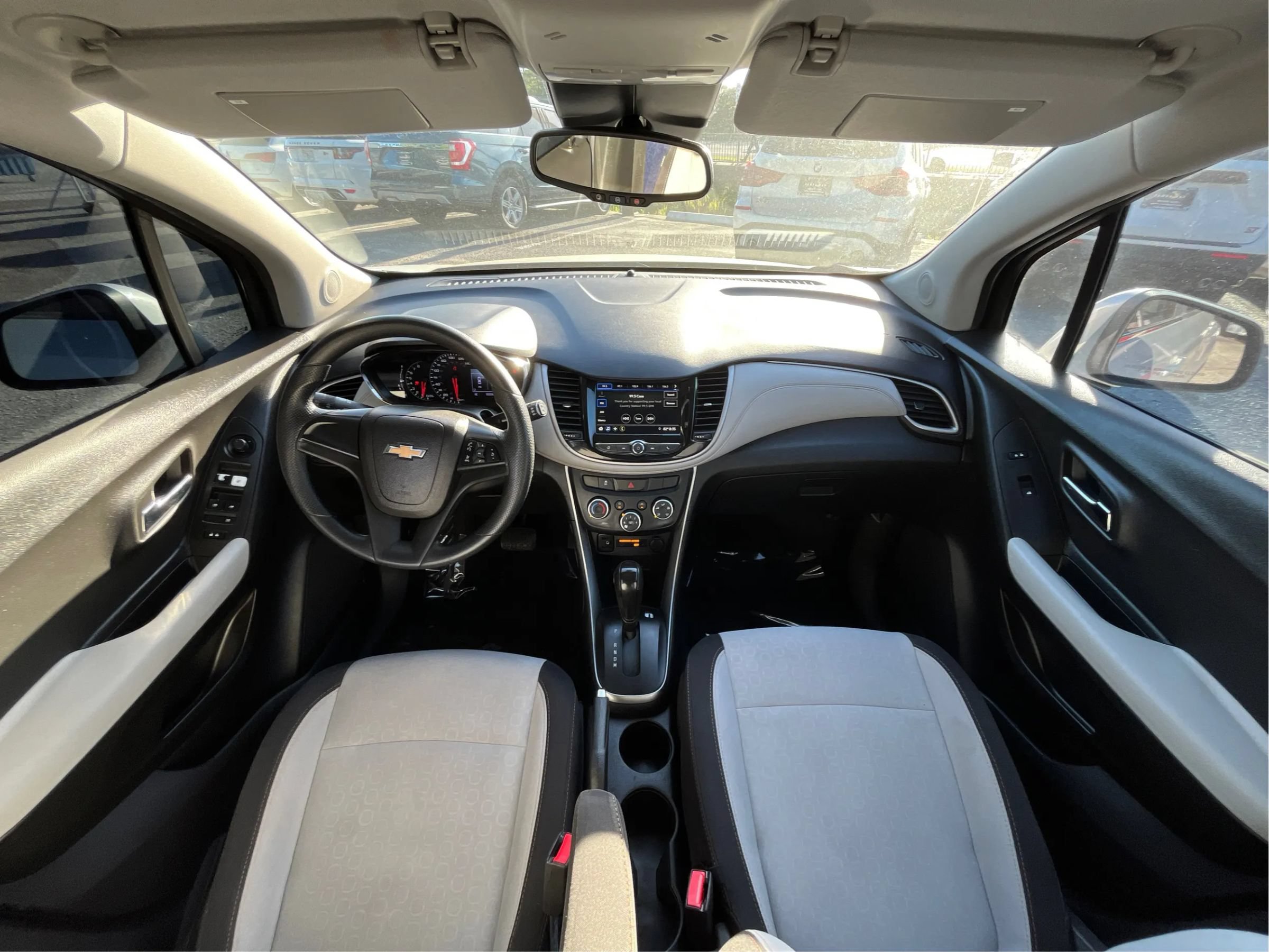 Used 2019 Chevrolet Trax LS FWD image 30