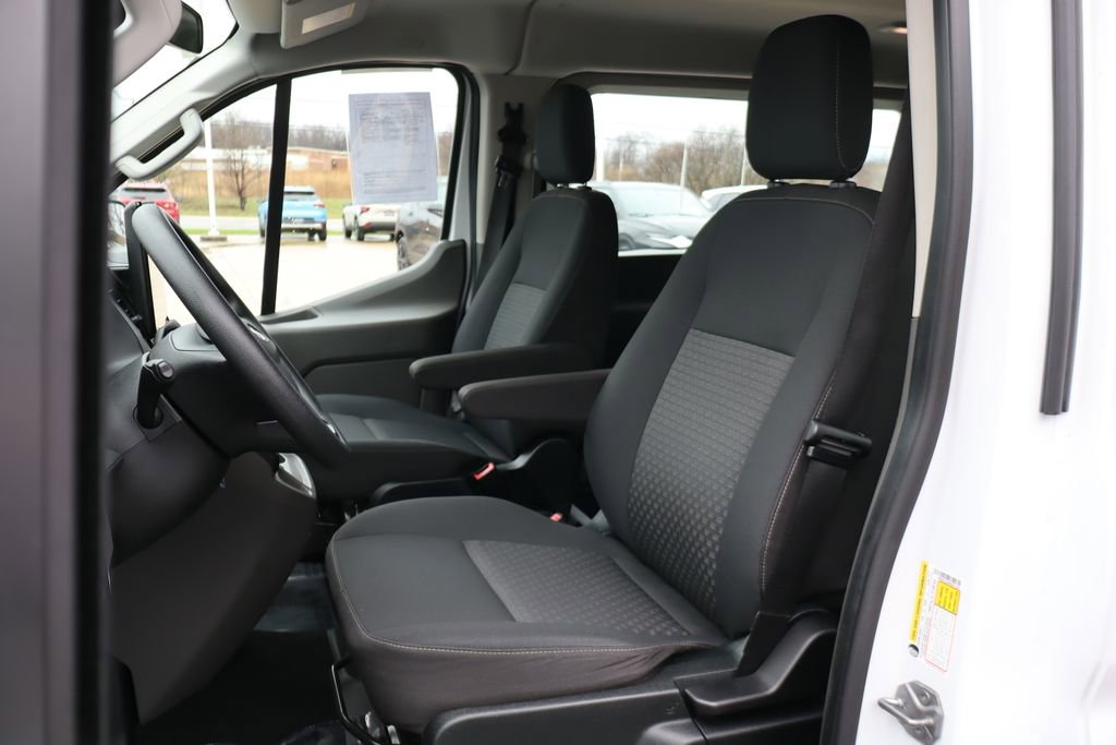Used 2023 Ford Transit 350 XLT image 11