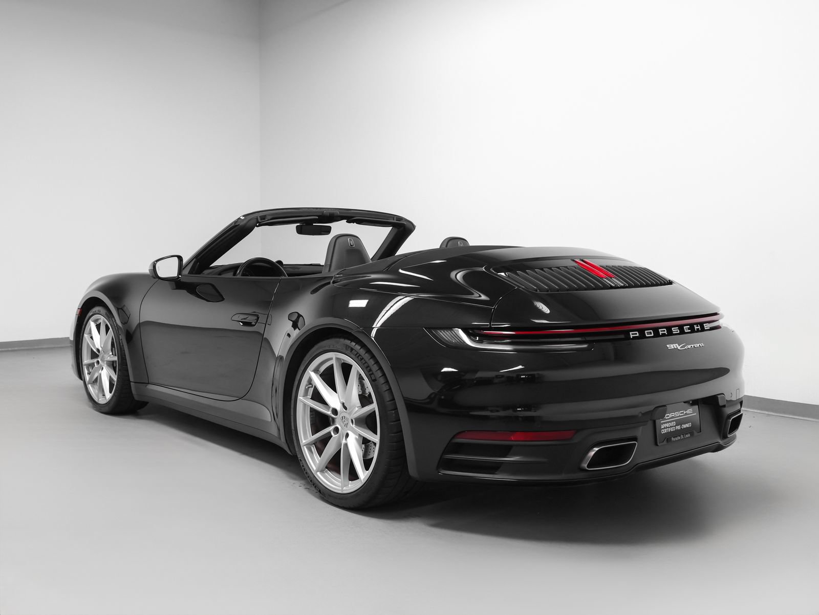 Certified 2022 Porsche 911 Carrera RWD image 3