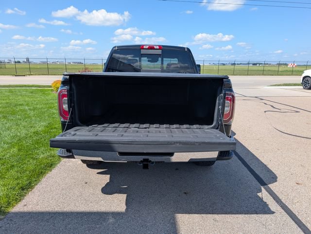 Used 2018 GMC Sierra 1500 SLT AWD/4WD image 9