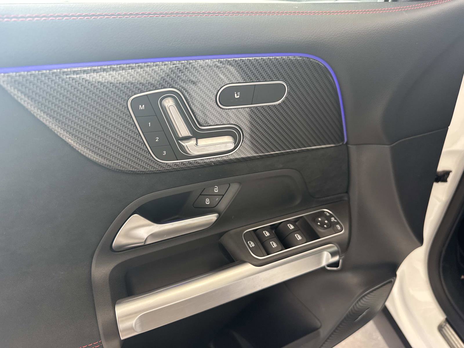 New 2026 Mercedes-Benz GLB 35 AMG 4MATIC image 18
