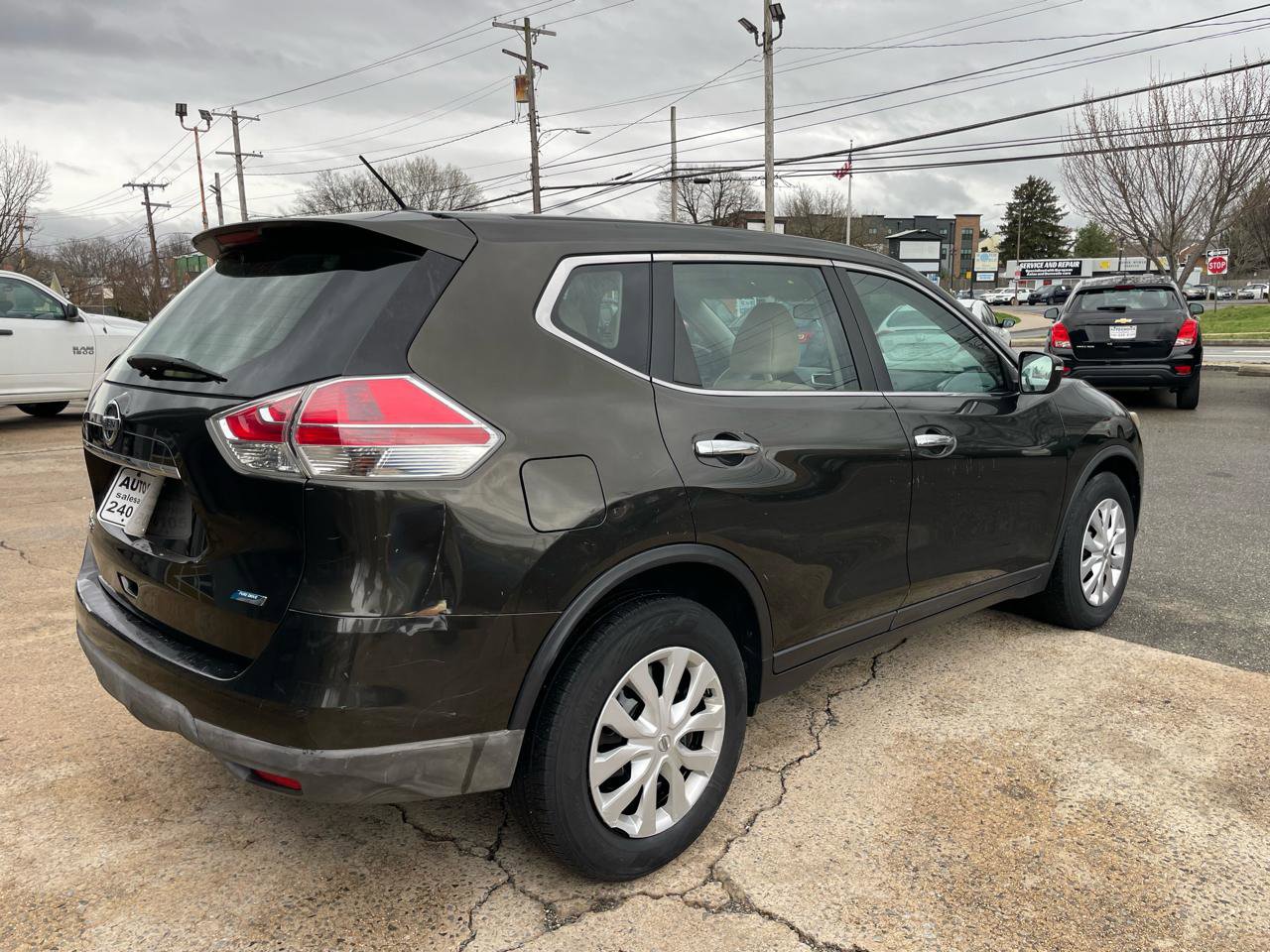 Used 2014 Nissan Rogue S FWD image 10