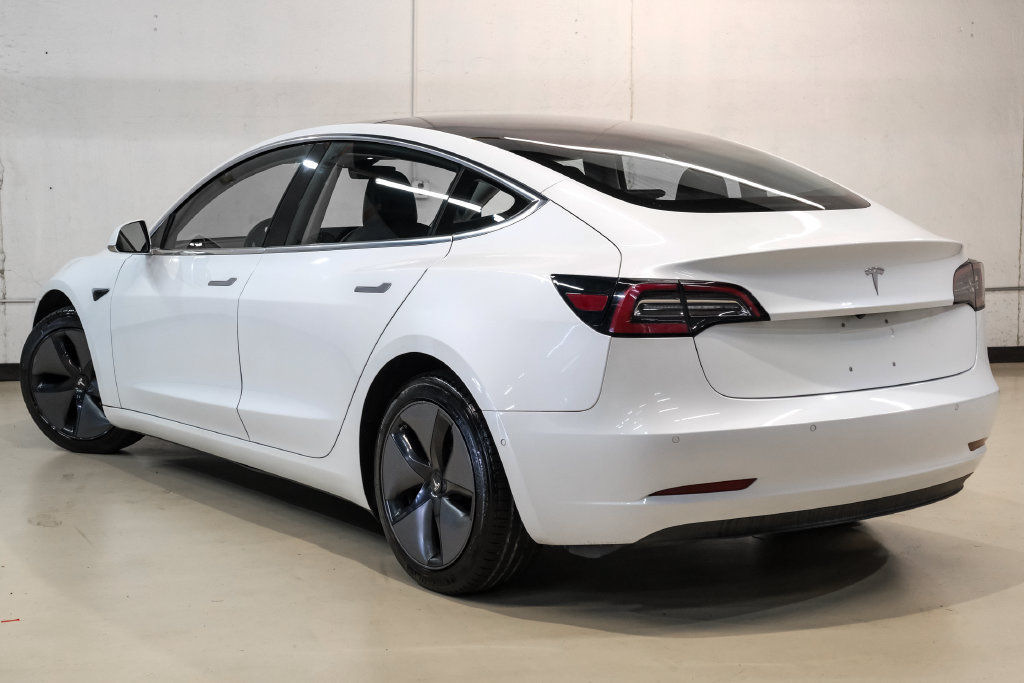 Used 2018 Tesla Model 3 Long Range RWD image 10