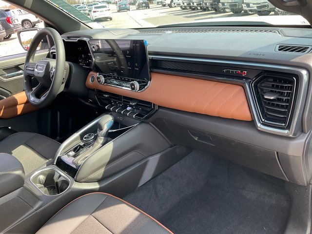 Used 2026 GMC Canyon AT4 image 19