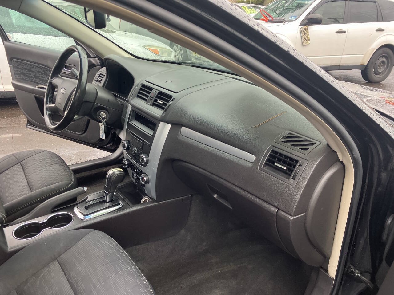 Used 2012 Ford Fusion SE FWD image 22