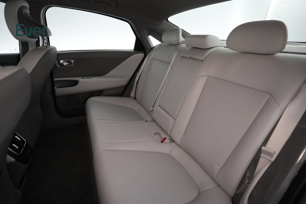 Used 2024 Hyundai Ioniq 6 SEL RWD image 24