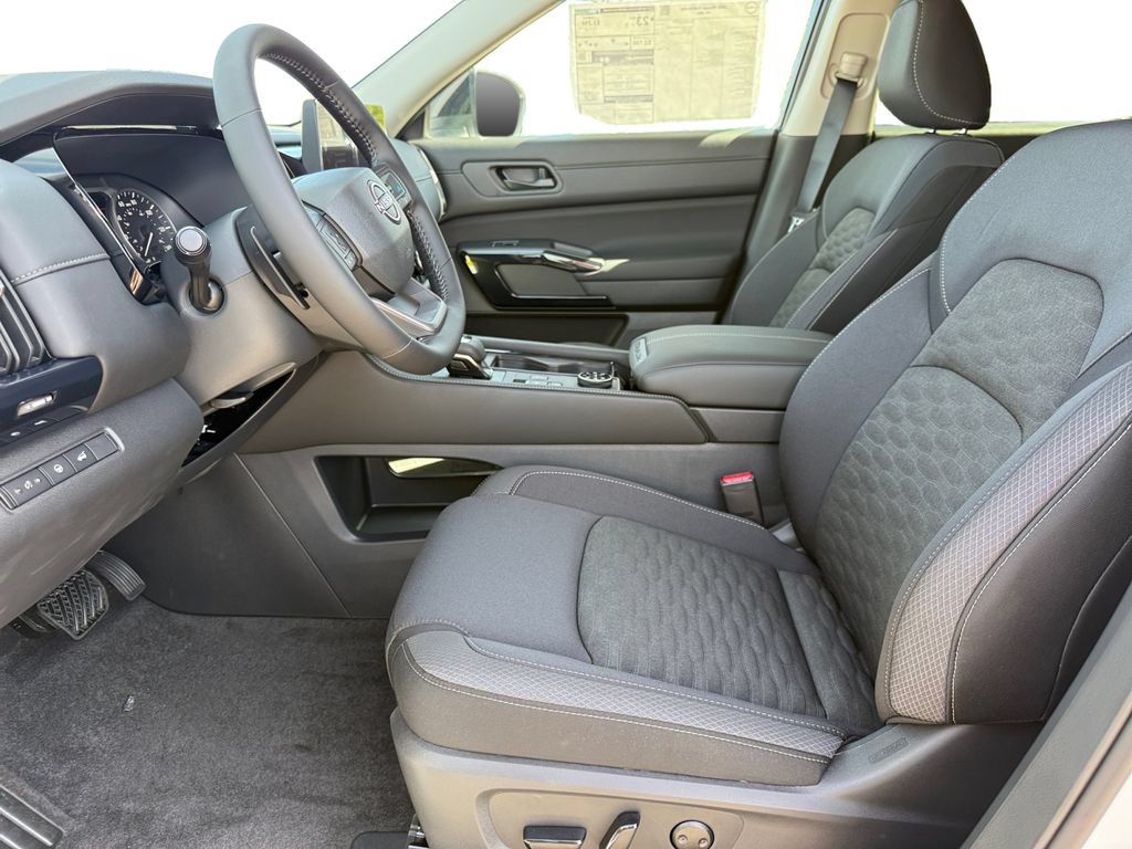 New 2026 Nissan Pathfinder SV AWD/4WD image 9