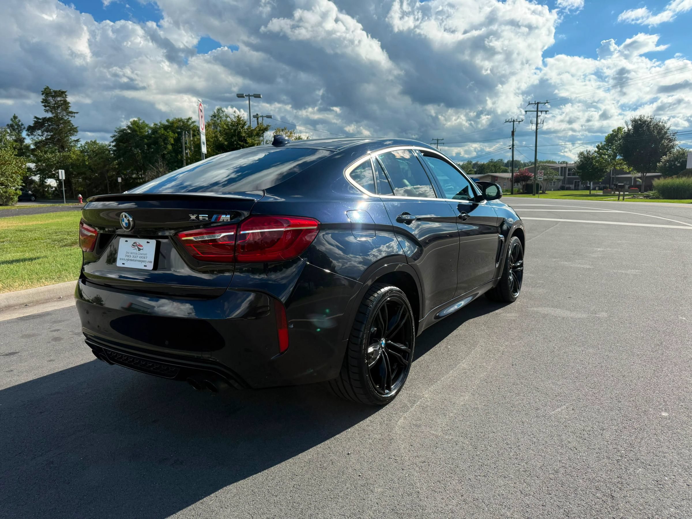 Used 2019 BMW X6 M w/ Executive Package AWD/4WD image 3