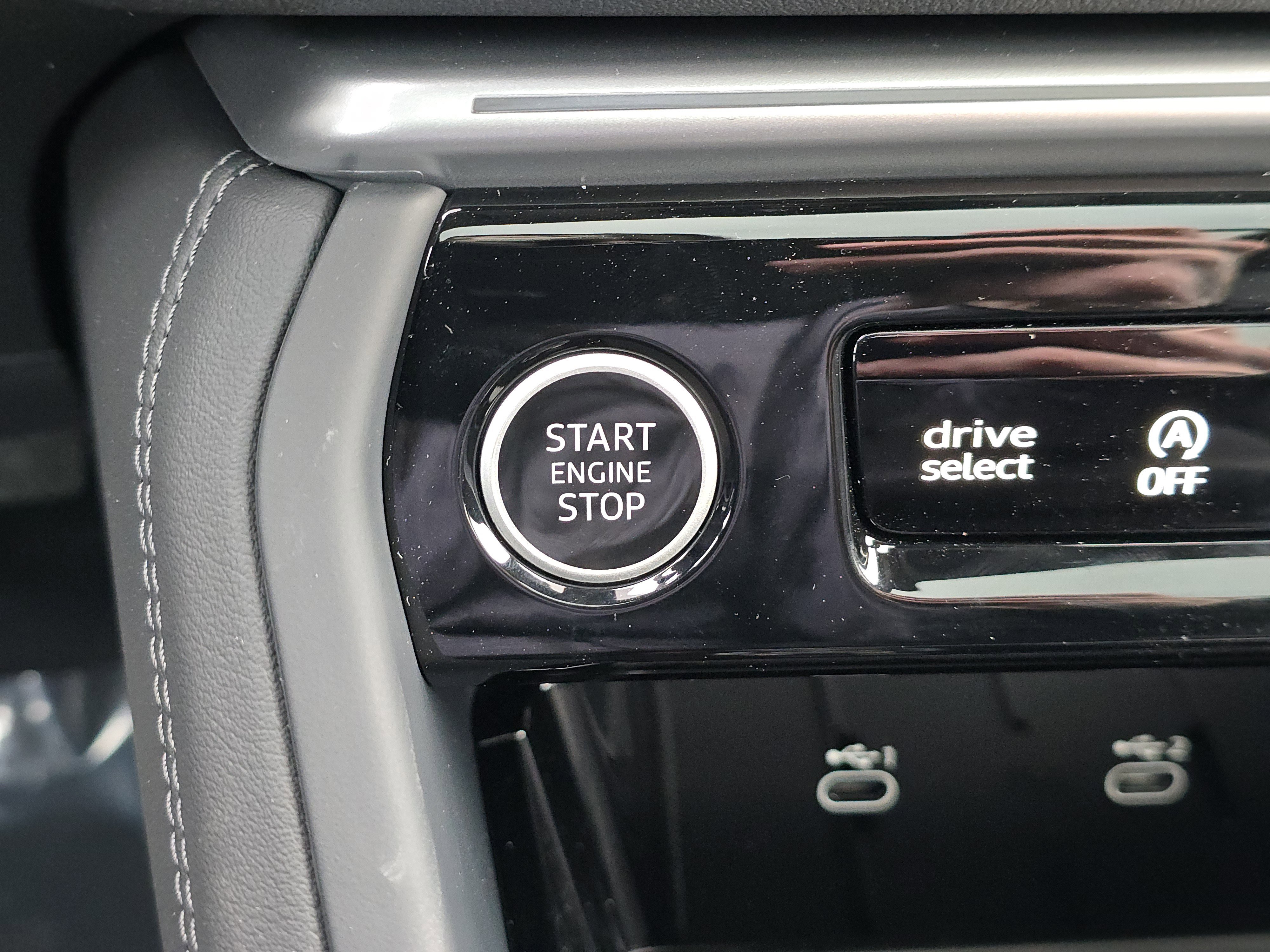 New 2025 Audi Q5 Premium Plus image 24