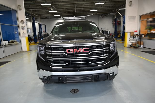 New 2026 GMC Sierra 1500 SLT w/ SLT Premium Plus Package AWD/4WD image 2