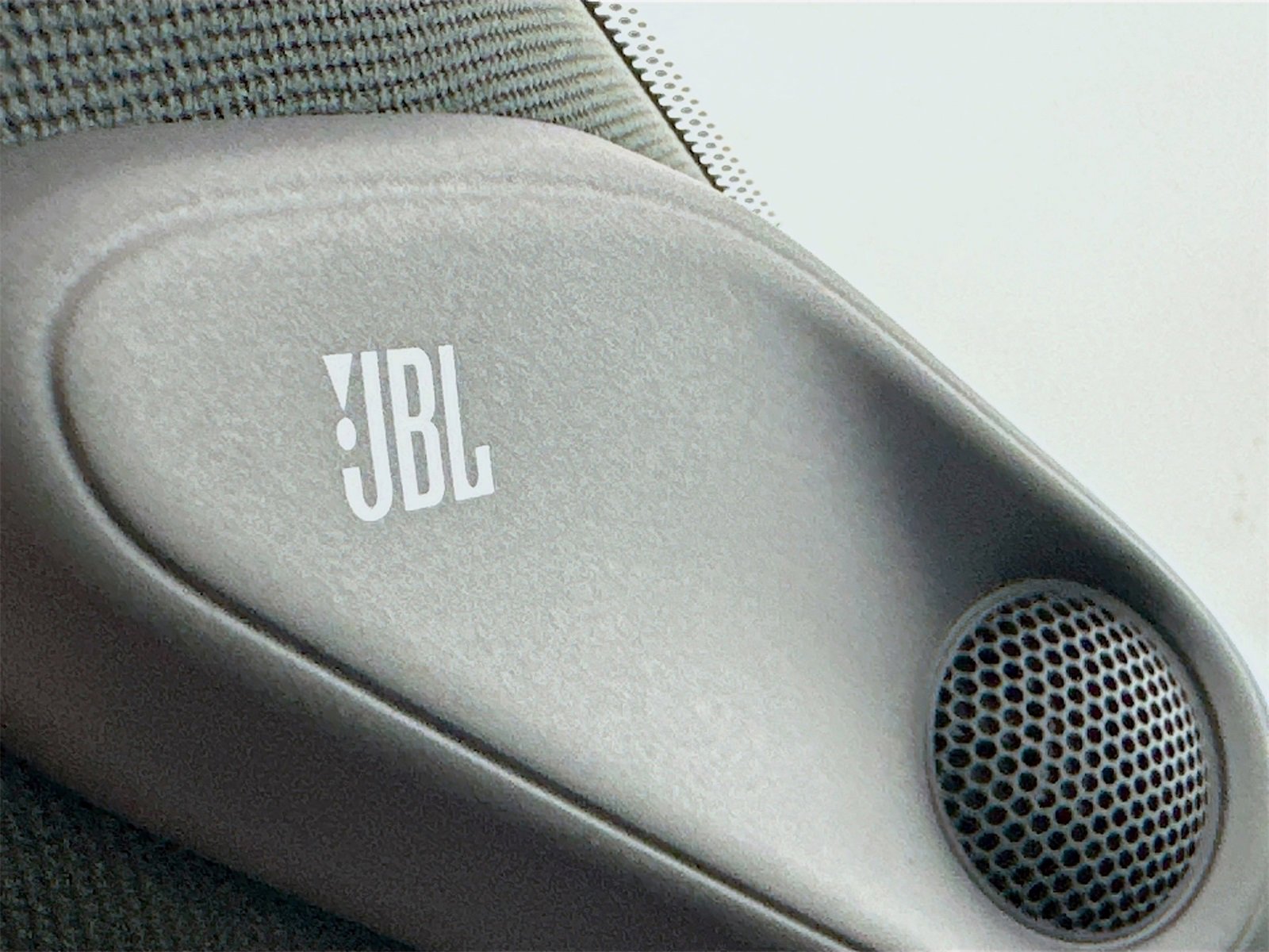 New 2025 Toyota Crown Signia Limited image 19