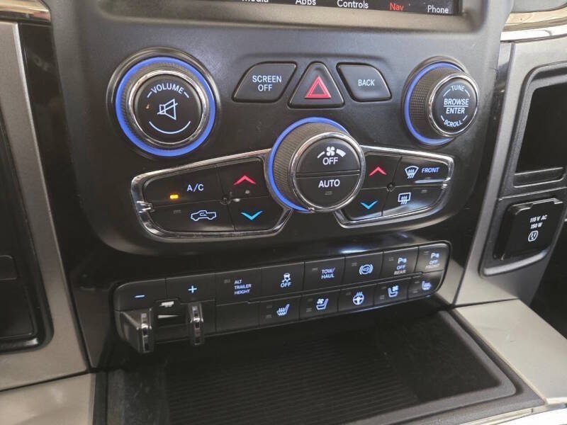 Used 2018 RAM 2500 Laramie w/ Sport Appearance Group AWD/4WD image 25