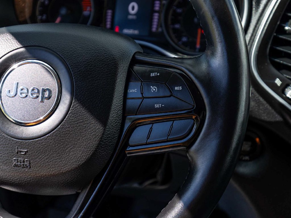 Certified 2021 Jeep Cherokee Latitude Plus AWD/4WD image 23