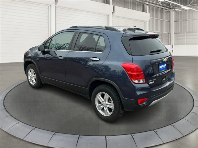 Used 2018 Chevrolet Trax LT w/ LT Convenience Package image 2