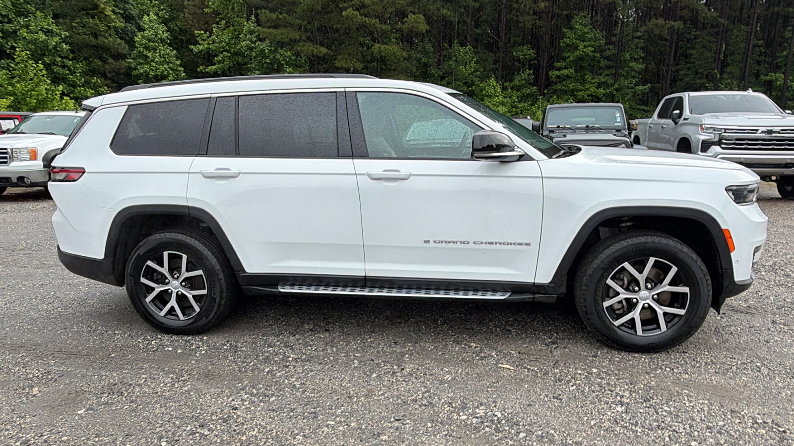 Used 2025 Jeep Grand Cherokee L Limited w/ Luxury Tech Group II AWD/4WD image 7