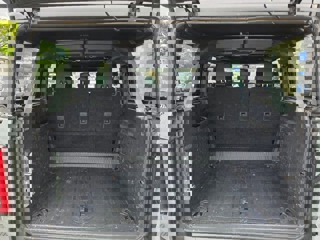 Used 2022 Ford Bronco Badlands image 10