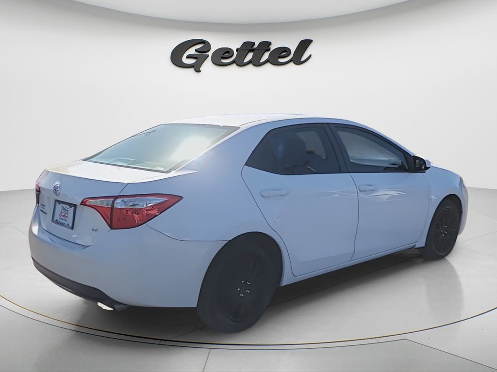 Used 2016 Toyota Corolla LE image 5