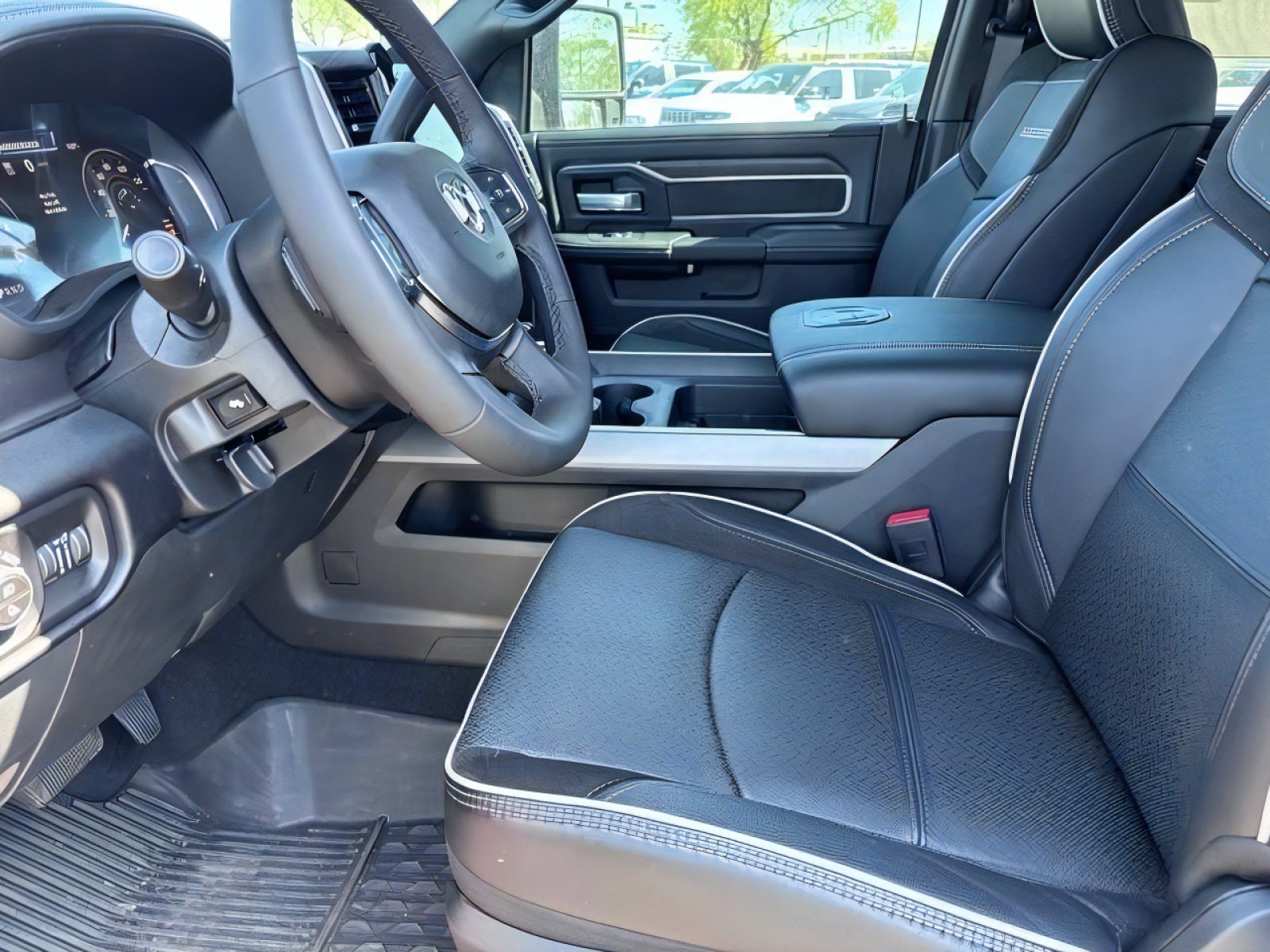 New 2026 RAM 2500 Laramie w/ Sport Appearance Package AWD/4WD image 14