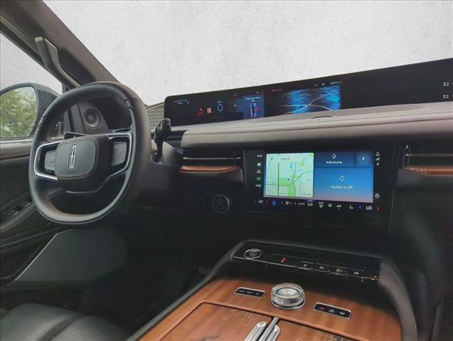 Used 2025 Lincoln Navigator L Black Label image 26