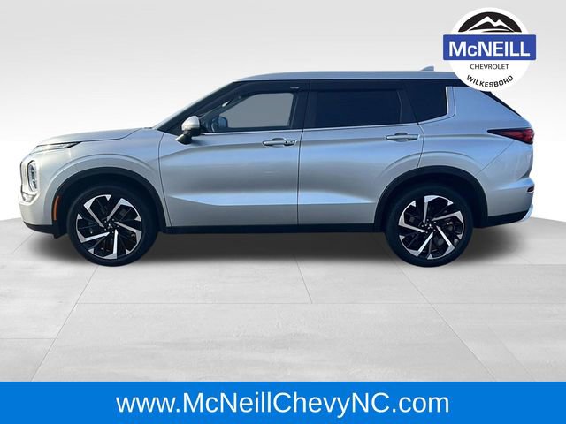 Used 2022 Mitsubishi Outlander SE image 4