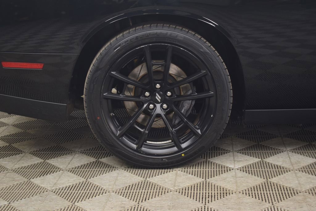 Used 2018 Dodge Challenger T/A image 33
