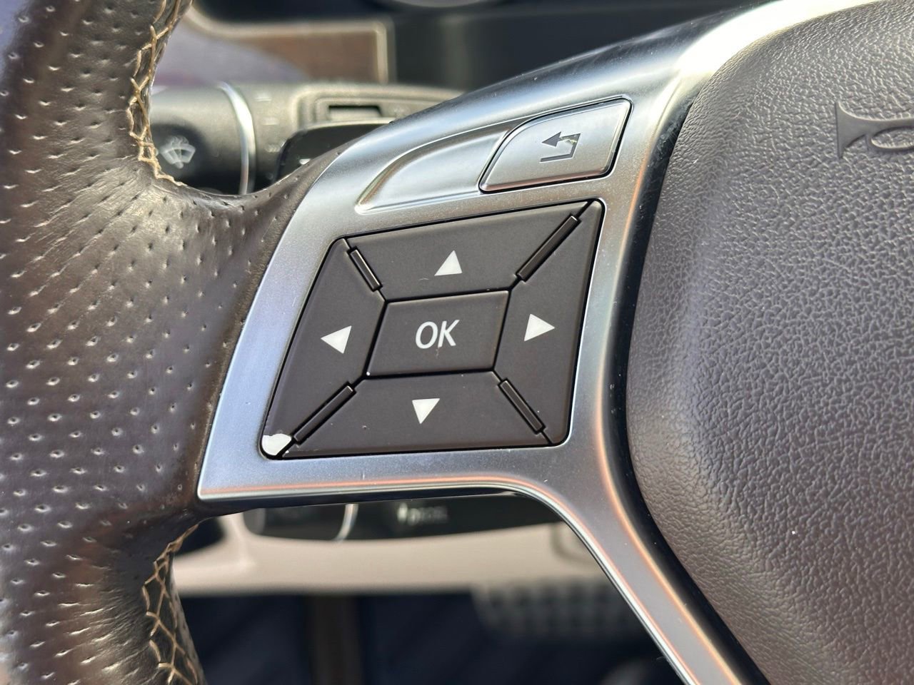 Used 2014 Mercedes-Benz E 350 4MATIC Wagon image 34