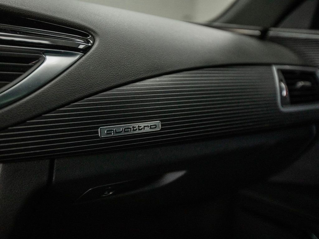 Used 2018 Audi RS 7 Performance w/ Cold Weather Package image 27