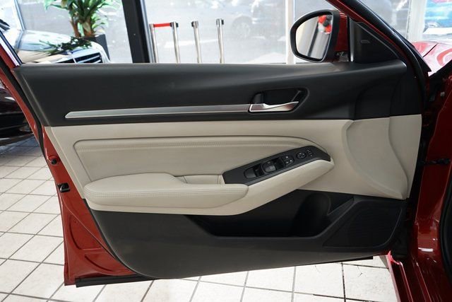 Used 2019 Nissan Altima 2.5 SV image 23