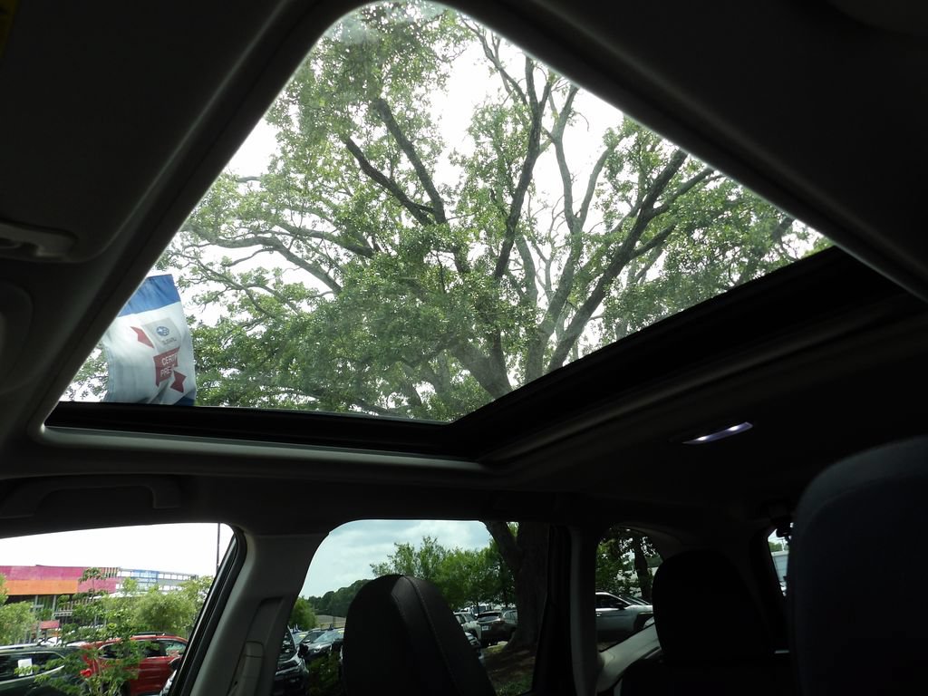 Used 2023 Subaru Forester Premium AWD/4WD image 16