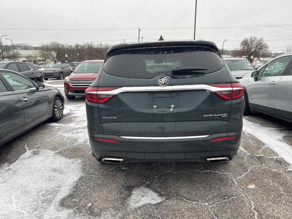 Used 2018 Buick Enclave Essence w/ Trailering Package image 5