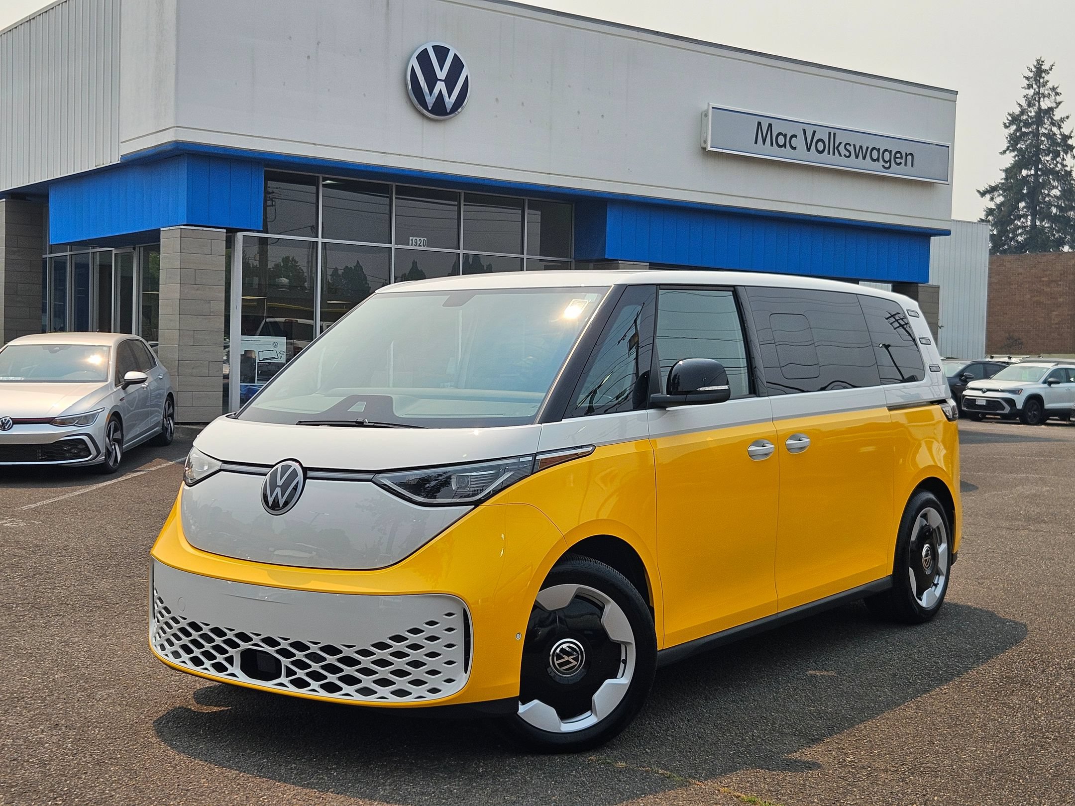 New 2025 Volkswagen ID. Buzz Pro S RWD image 1