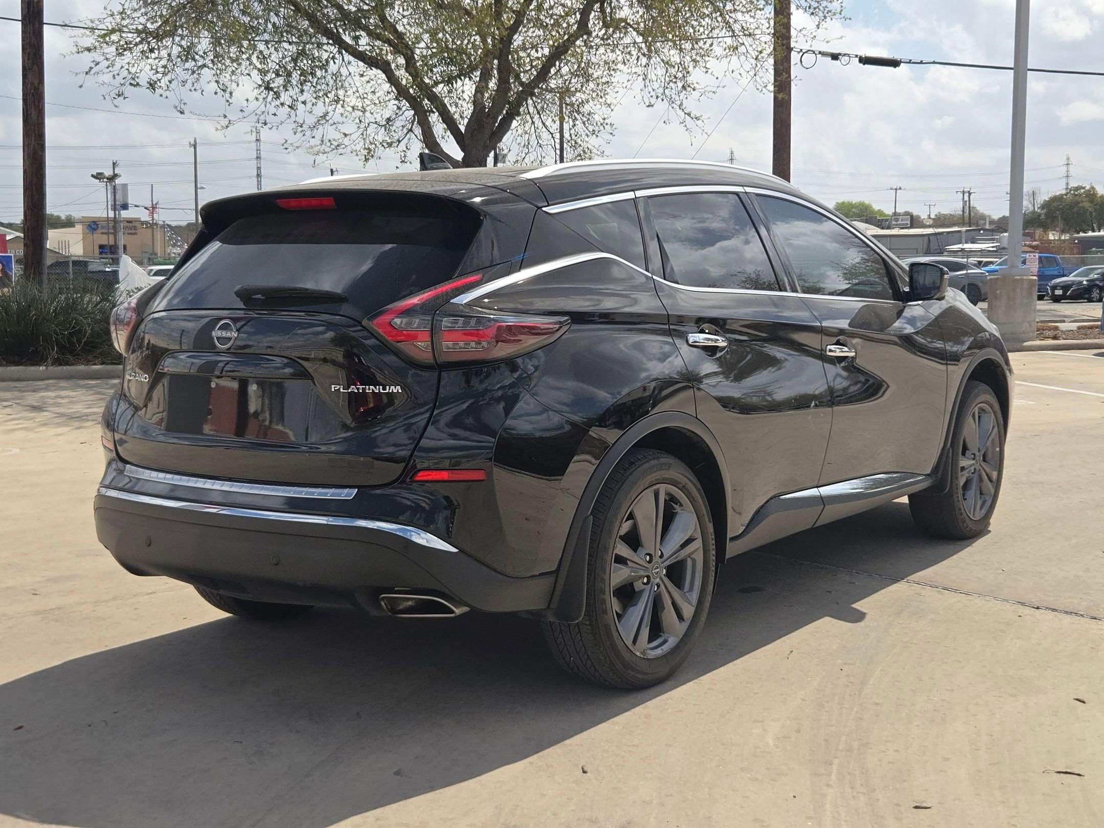 Used 2024 Nissan Murano Platinum w/ Cargo Package image 3