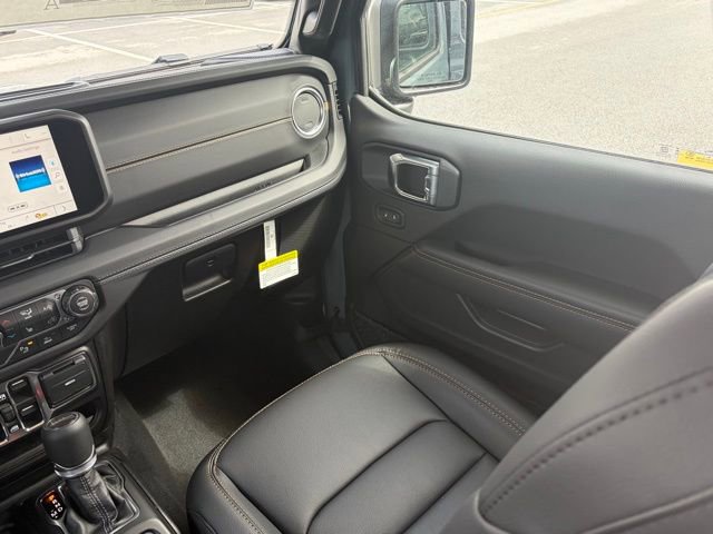 New 2026 Jeep Gladiator Sport AWD/4WD image 36
