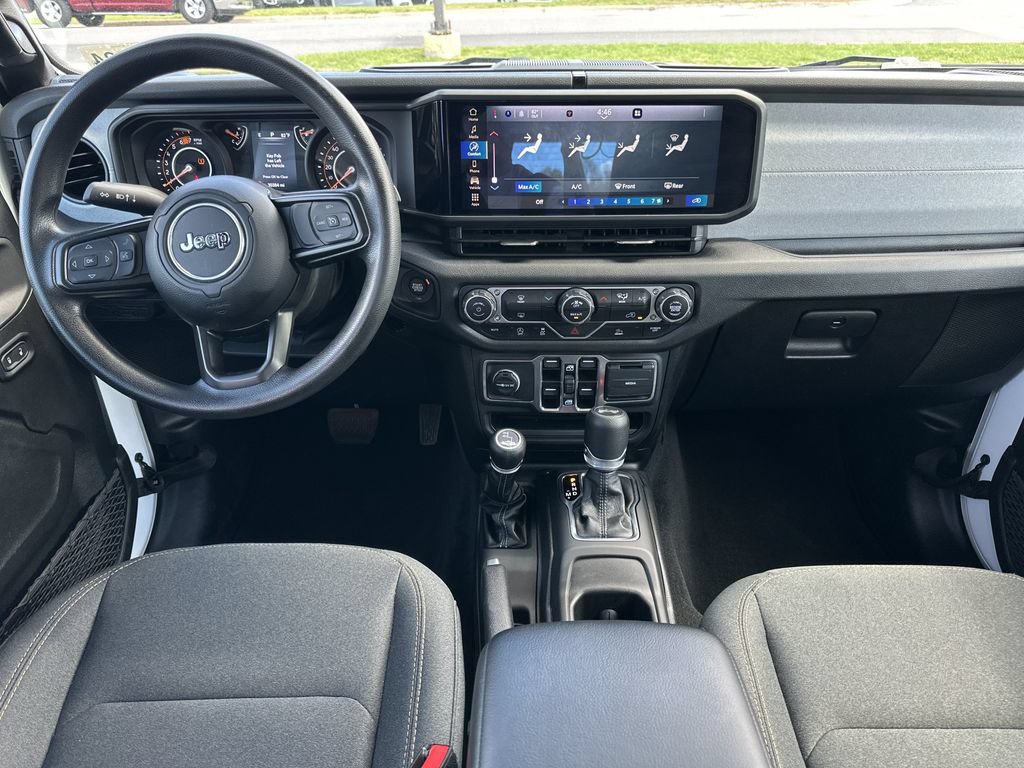 Used 2025 Jeep Wrangler Unlimited Sport AWD/4WD image 10