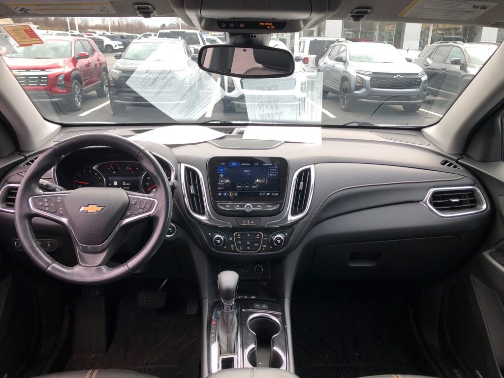 Used 2022 Chevrolet Equinox Premier image 12