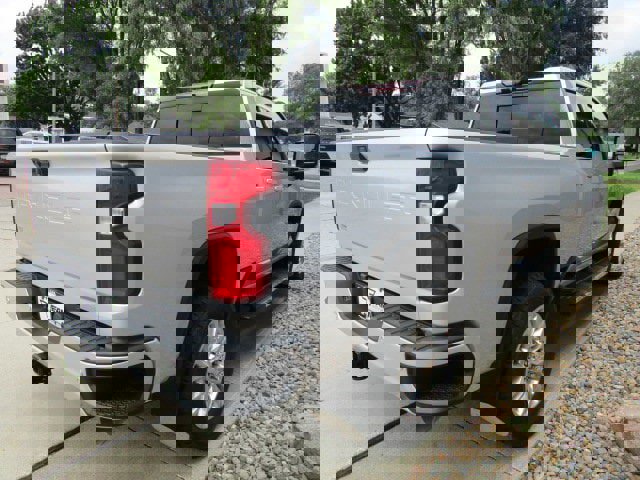 Used 2022 Chevrolet Silverado 2500 High Country w/ Z71 Off-Road Package image 7